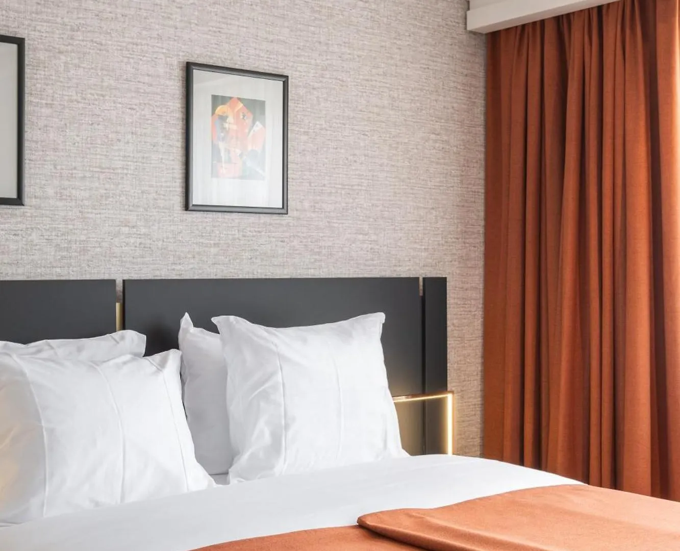 ****  Hyllit Hotel Antwerpen België